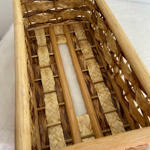 Tissue Box Cover - Picture 3 of 3